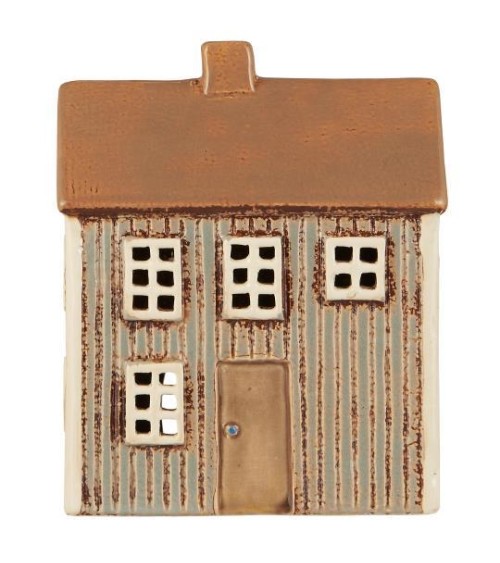 Maison 4 fenêtres crème lambris
