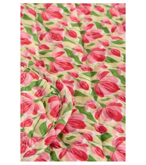 Quilt beige pink flower