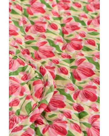 Quilt beige pink flower